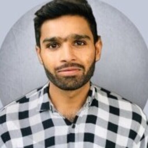 Shahbaz Khalid headshot